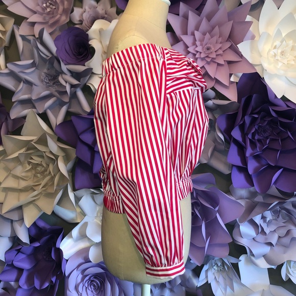 Stripped off the shoulder top - Picture 2 of 3